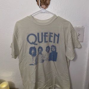 Urban Outfitters Graphic Queen T-shirt